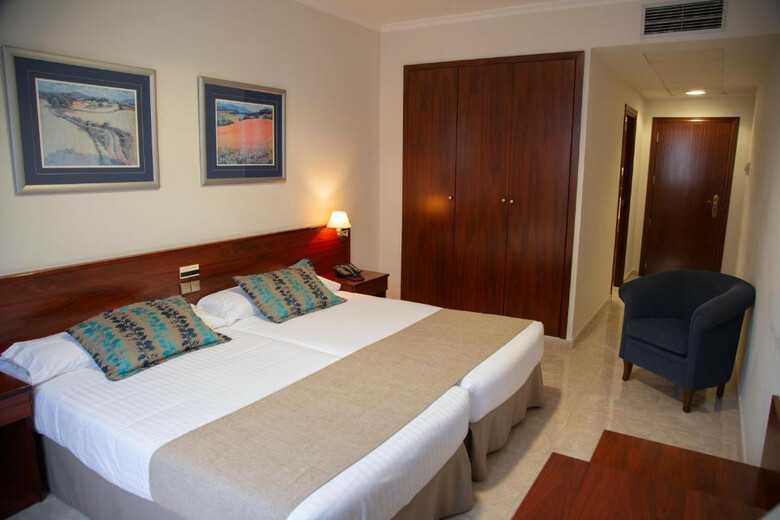 Hotel Checkin Valencia Ciscar