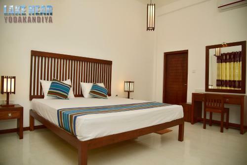 Hostal Lake Near