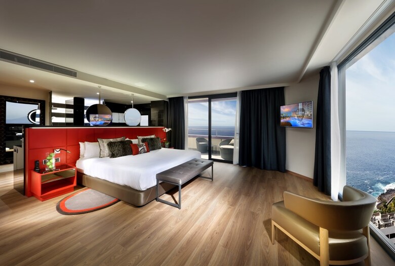 Fiesta Paraiso Floral Hotel