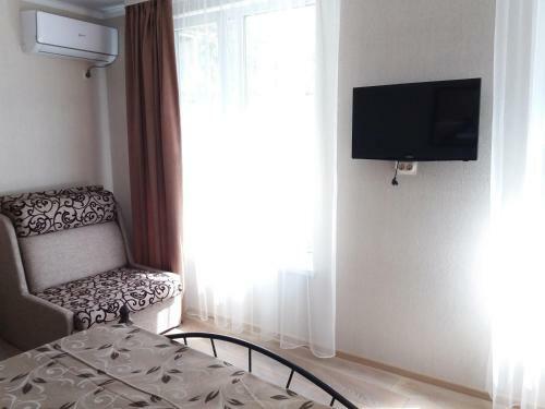 Hostal Al Porto Near The Sea