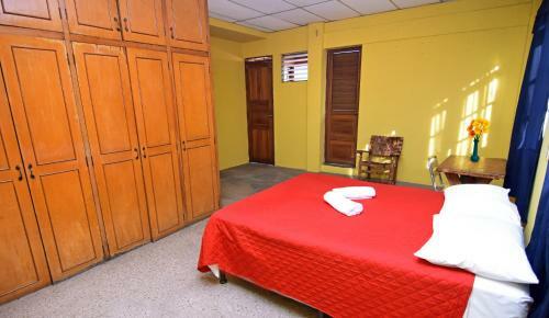 Hostal Europa Guest House