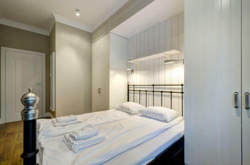 Dom & House - Apartments Neptun Park Premium