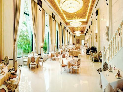 Hotel Kunlun