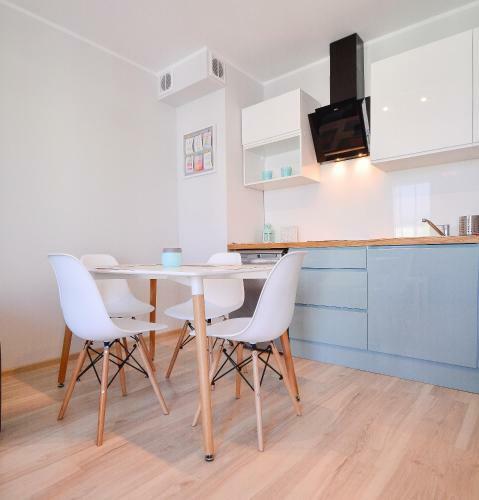 Apartamenty Bryza - Kwarta? R�?y Wiatr�w