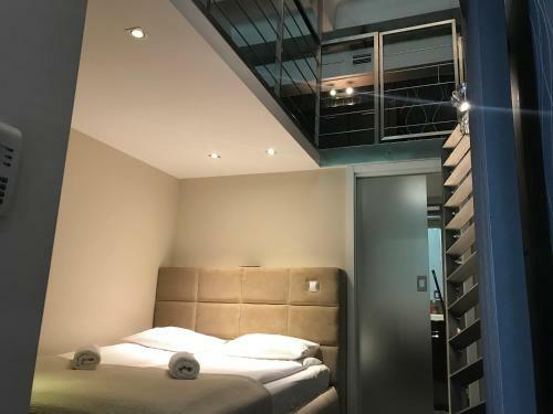 Albergue Loft Car Factory