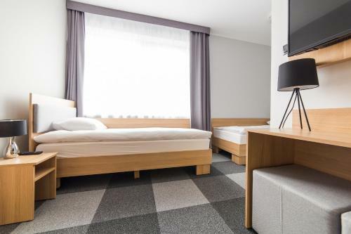 Waw Hotel Airport Ok?cie