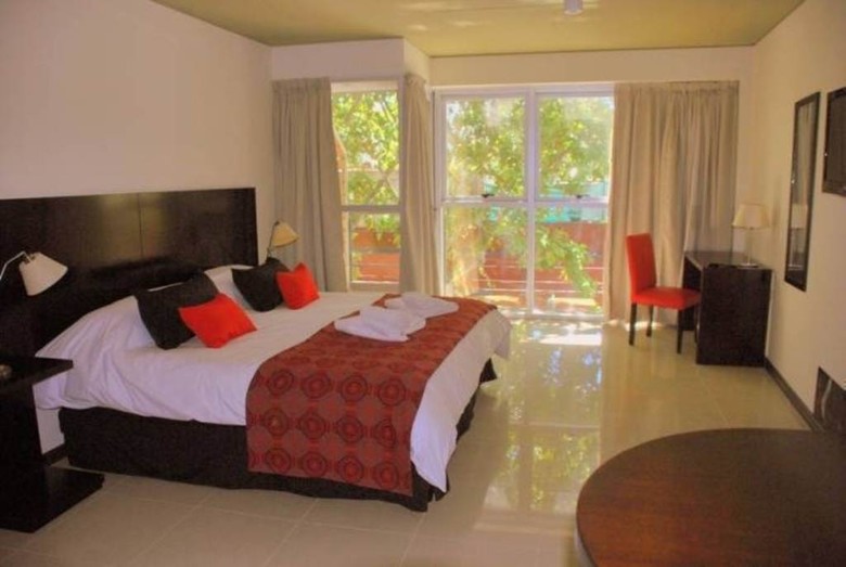 Hotel Tango Lodge