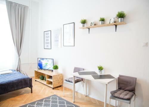 Apartamento A.s. Home ?widnicka Street