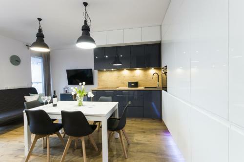 Nowy Apartament Atal Tower - Gara? - Taras Widokowy - Centrum