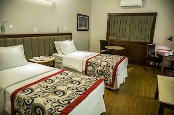 Plaza Shopping Hotel