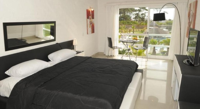 Punta Del Este Arenas Hotel