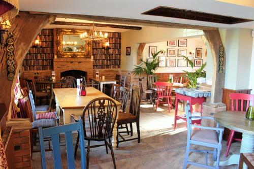 Hotel The Coach And Horses