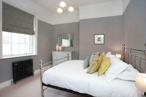 City Apartments - Fossgate Bridge