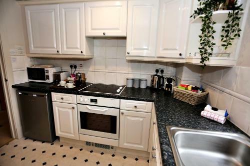 Emperors Wharf 2 Bedroom Apartment