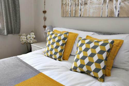 Emperors Wharf 2 Bedroom Apartment