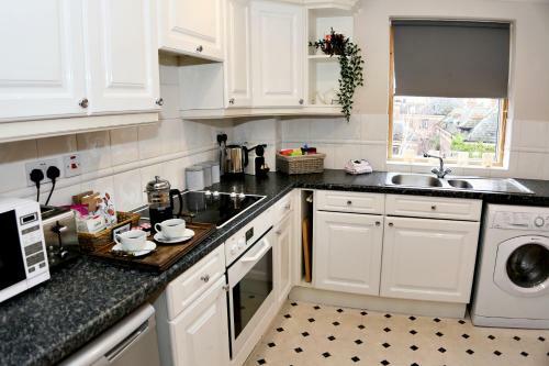 Emperors Wharf 2 Bedroom Apartment