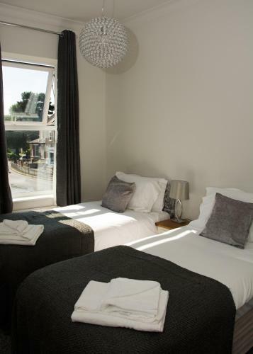 Holgate Premier 3 Bedroom Apartment