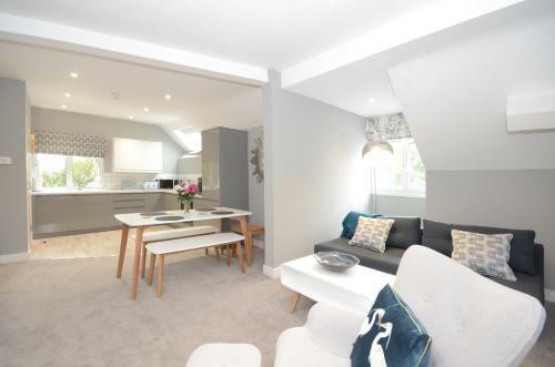 Apartamento Froghall Suites