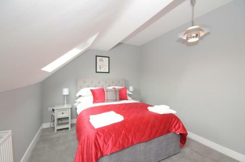 Apartamento Froghall Suites