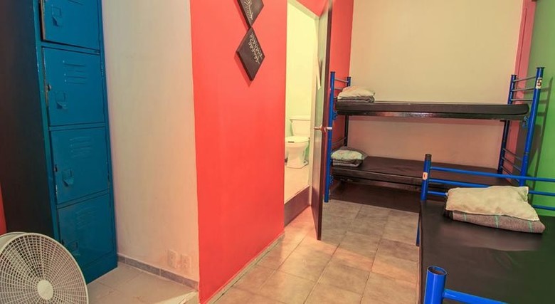 Hostal Amigo Suites