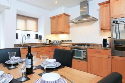 Lakestone Cottage