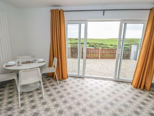 11 Penally Heights, Tenby