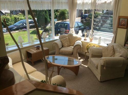 Hostal Coombe Court Hotel