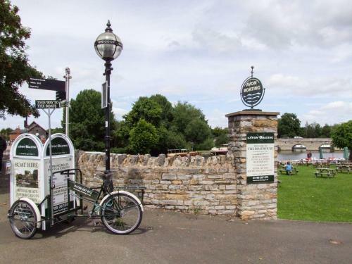 Farnold House, Stratford-upon-avon