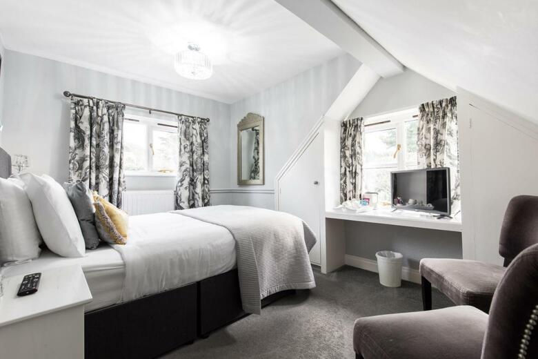 The Mount Pleasant Hotel