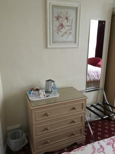 Bed & Breakfast Ellenborough House
