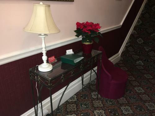 Bed & Breakfast Ellenborough House