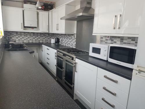 Hostal Carmel Serviced Rooms