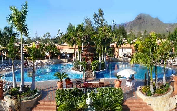 Hotel Green Garden Resort & Suites