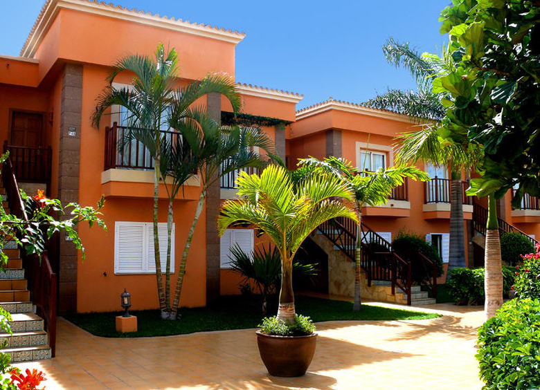 Hotel Green Garden Resort & Suites