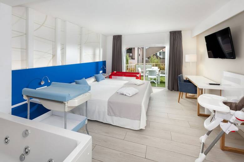 Aparthotel Playaolid Suites&apartments