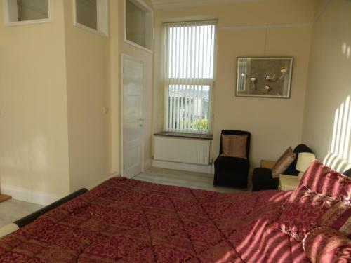 Strand Apartment