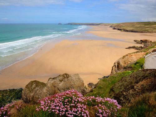 Georges Cove, Perranporth
