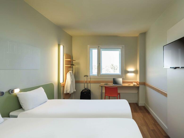 Hotel Ibis Budget M�laga Aeropuerto Avenida de Velazquez