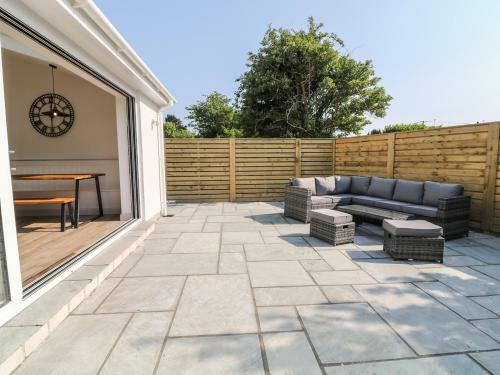 21 Llwyn Gwalch Estate, Pwllheli