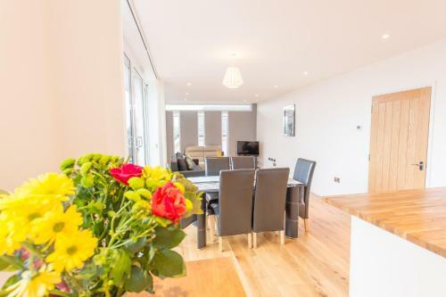 Razia Apartments