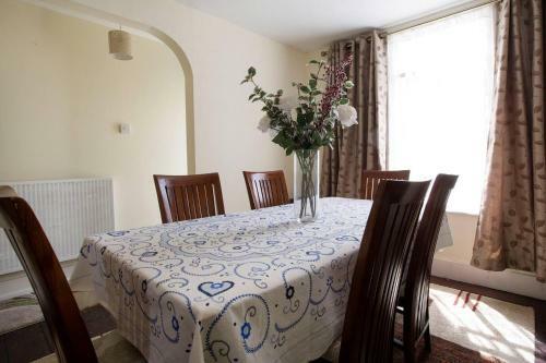 Cosy Family Home In Oxford
