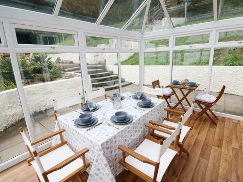 Elm Cottage, Carmarthen