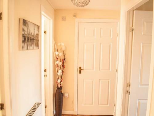 King Court Apartment