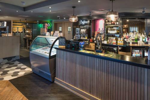 Hotel The Raven?s Cliff Lodge By Marston's Inns