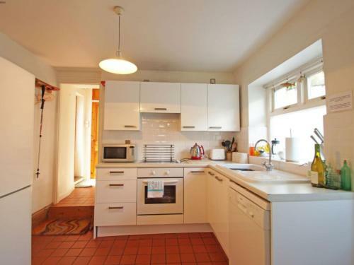 Holiday Home Ty Cei