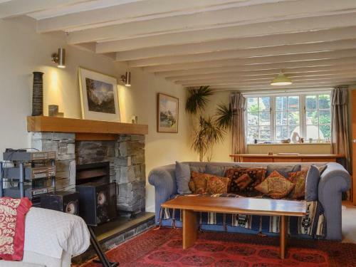 West Cinder Hill Cottage