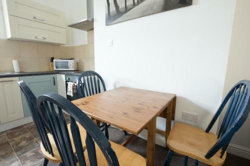 Holmes & Hunters - Bentinck Road Apartments