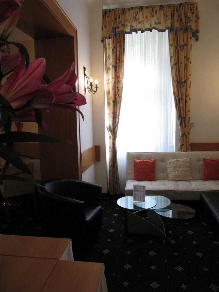 Hotel M�chova