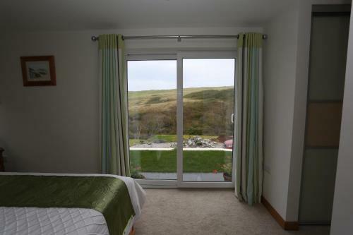 Bed & Breakfast Holywell Bay B & B