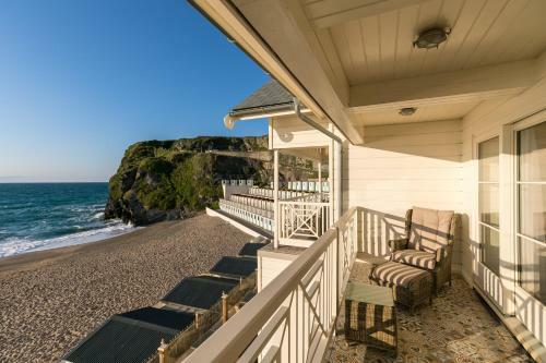 Bed & Breakfast Tolcarne Beach Colonial Restaurant And Rooms